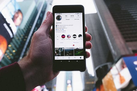 Grow your business with Instagram stories